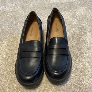 Brand new shores.  Never worn. Black loafers